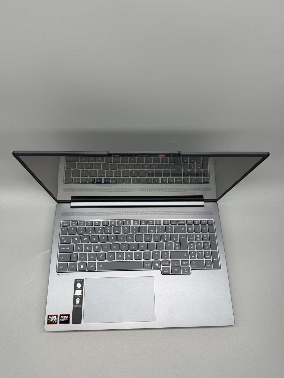 Lenovo IdeaPad Pro 5 16AKP10 Copilot+ No OS 16" OLED Ryzen AI 7 350 32GB RAM 1TB SSD (No Windows OS)