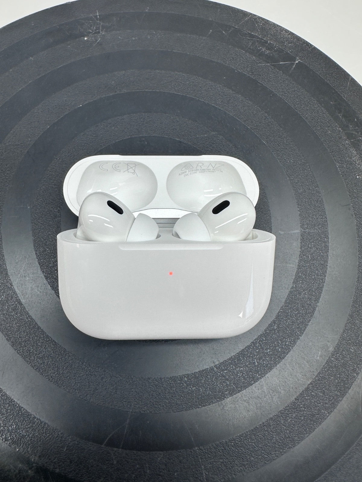 Apple AirPods Pro 2nd Gen 2024 Magsafe USB-C In-ear Headphones MTJV3ZM/A-