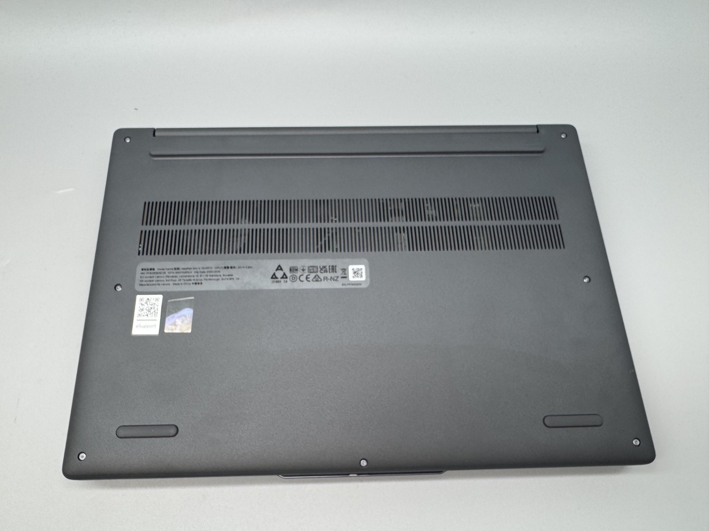 Lenovo IdeaPad Slim 3 15ARP 15" Laptop Ryzen 5 16GB RAM 512GB SSD