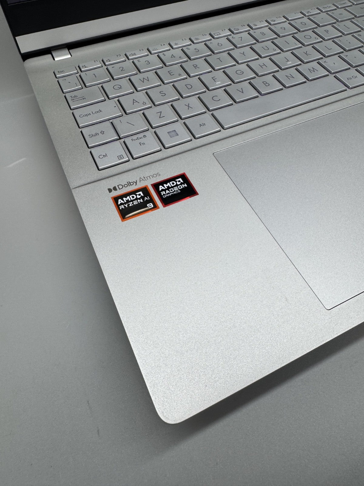ASUS Vivobook S 15 OLED Laptop B:100% Ryzen AI 9 32GB RAM 1TB SSD M5506WA-MA042W