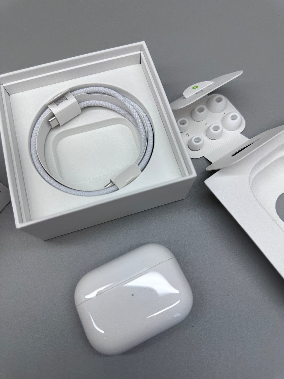 Apple AirPods Pro 2nd Gen 2024 Magsafe USB-C In-ear Headphones MTJV3ZM/A-