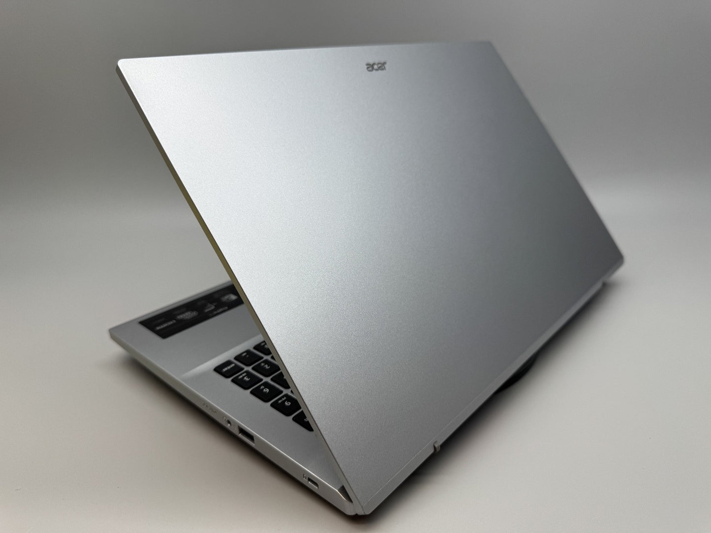 Acer Aspire 3 A315-59-575V i5 16GB RAM 512GB SSD Silver NX.K6SEK.00A GRADE A