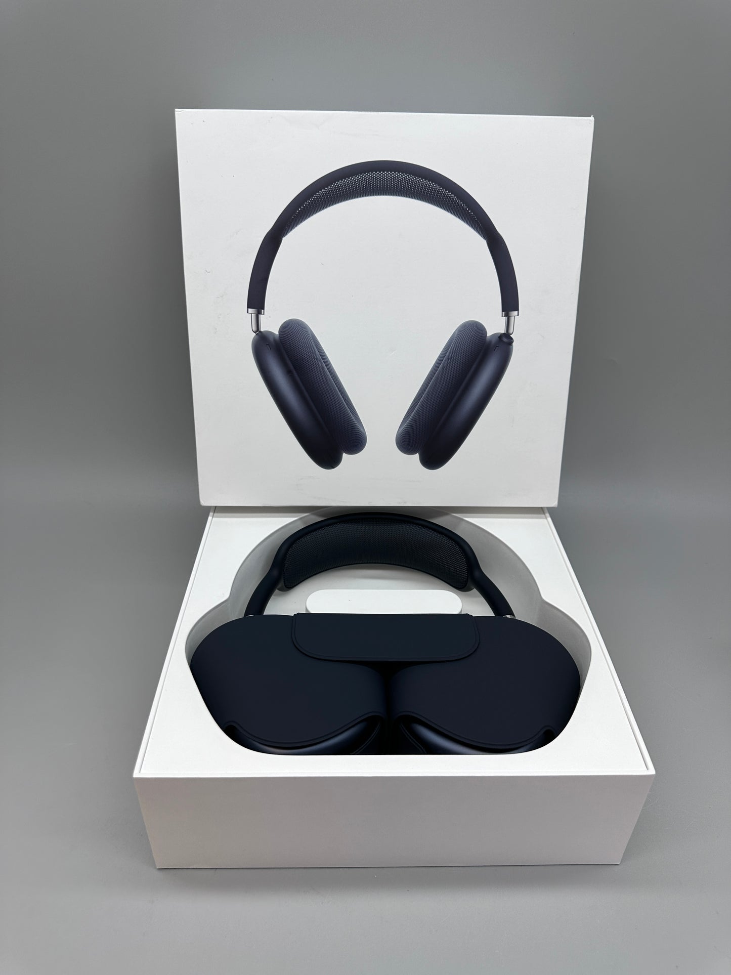 Apple AirPods Max Midnight Wireless Bluetooth Noise Cancelling Headphones USB-C MWW43ZM/A