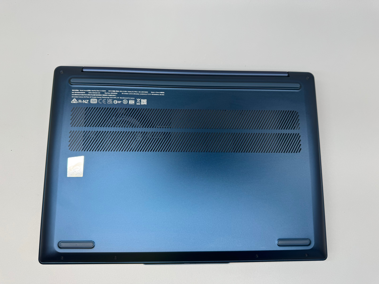Lenovo IdeaPad Slim 5 14Q8X9 Copilot+ PC 14" Laptop Snapdragon X1P-42-100 16GB RAM 1TB SSD OLED Blue 83HL0011UK