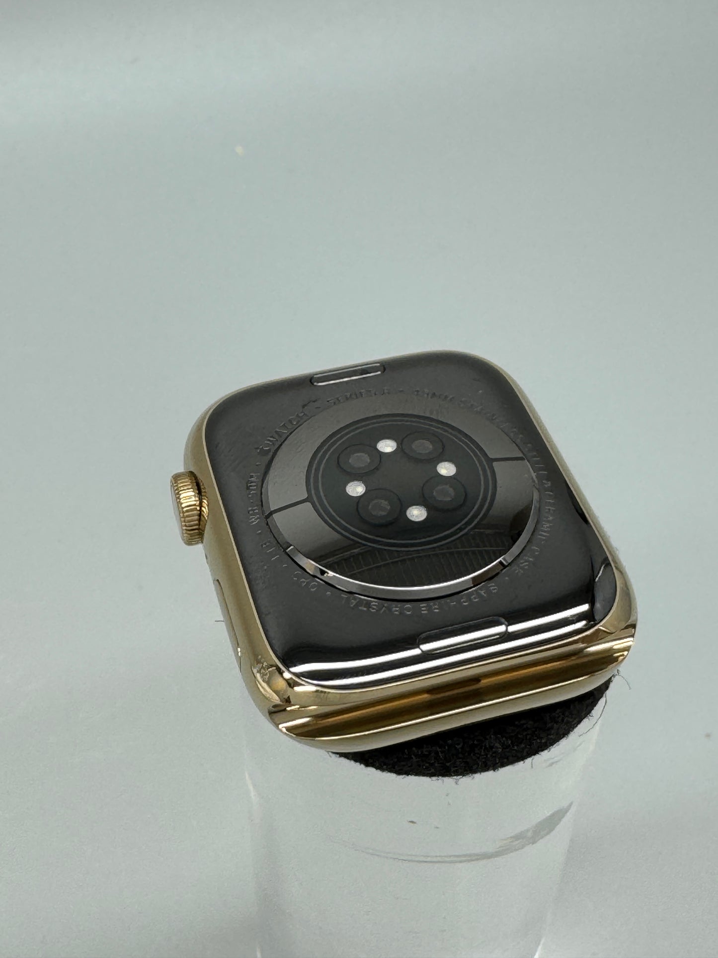 Apple Watch Series 8 45 mm Starlight GPS+Cellular 2022 Smartwatch MNKM3B/A A2775