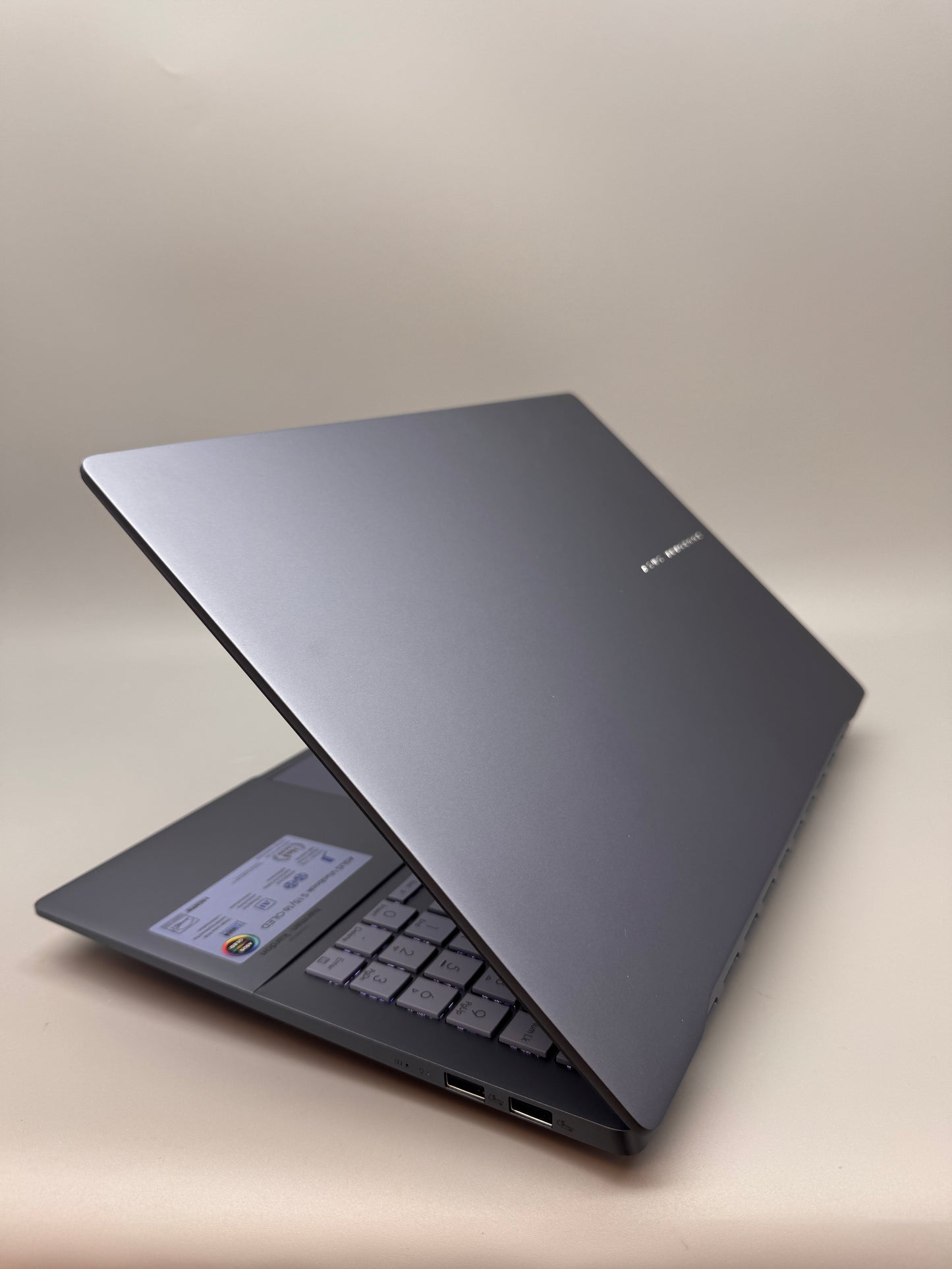 Asus VivoBook S 15 15.6" OLED Laptop Ultra 5 16GB RAM 1TB SSD S5506MA-MA006W