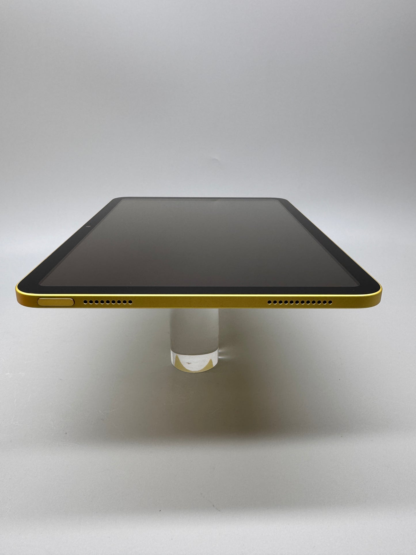 Apple iPad 11in A16 Bionic 256GB Yellow Wi-Fi Tablet MD4J4KN/A 2025