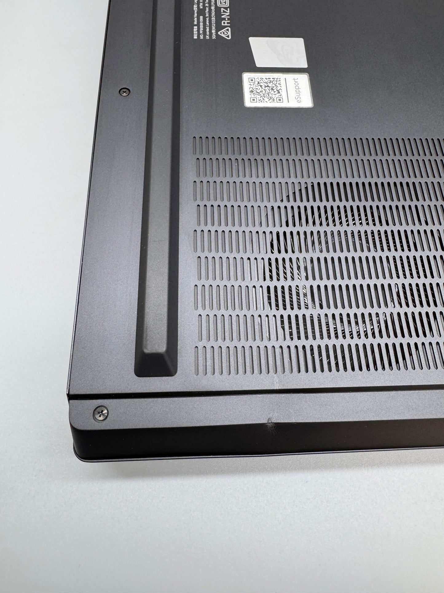 Lenovo Legion 18IAX10 2025 Gaming Laptop 18 Ultra 9 GeForce RTX 5080 64GB RAM 2TB SSD