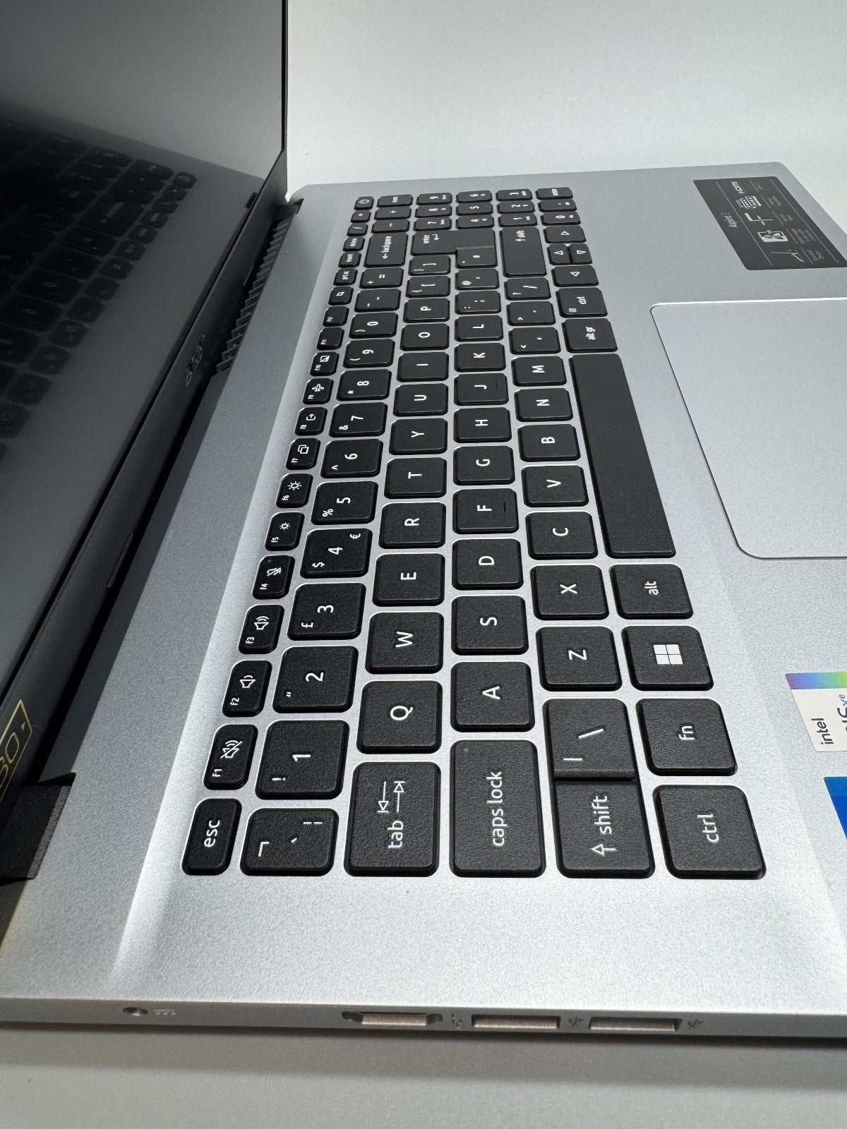 Acer Aspire 3 A315-59-575V i5 16GB RAM 512GB SSD Silver NX.K6SEK.00A GRADE A
