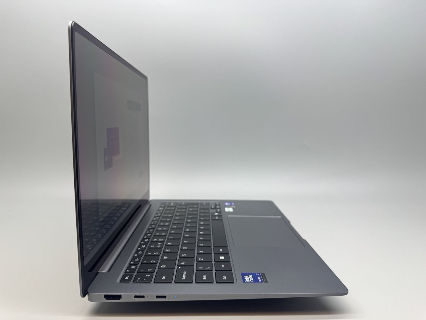 Samsung Galaxy Book 5 Pro 14" AMOLED Touchscreen Laptop Ultra 7 16GB RAM 512GB SSD