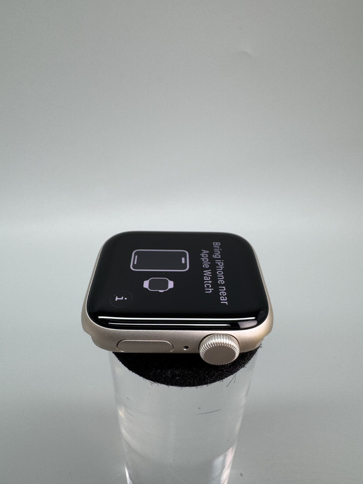 Apple Watch SE 3 GPS 40mm Starlight Sport Band S/M MEH34MP/A
