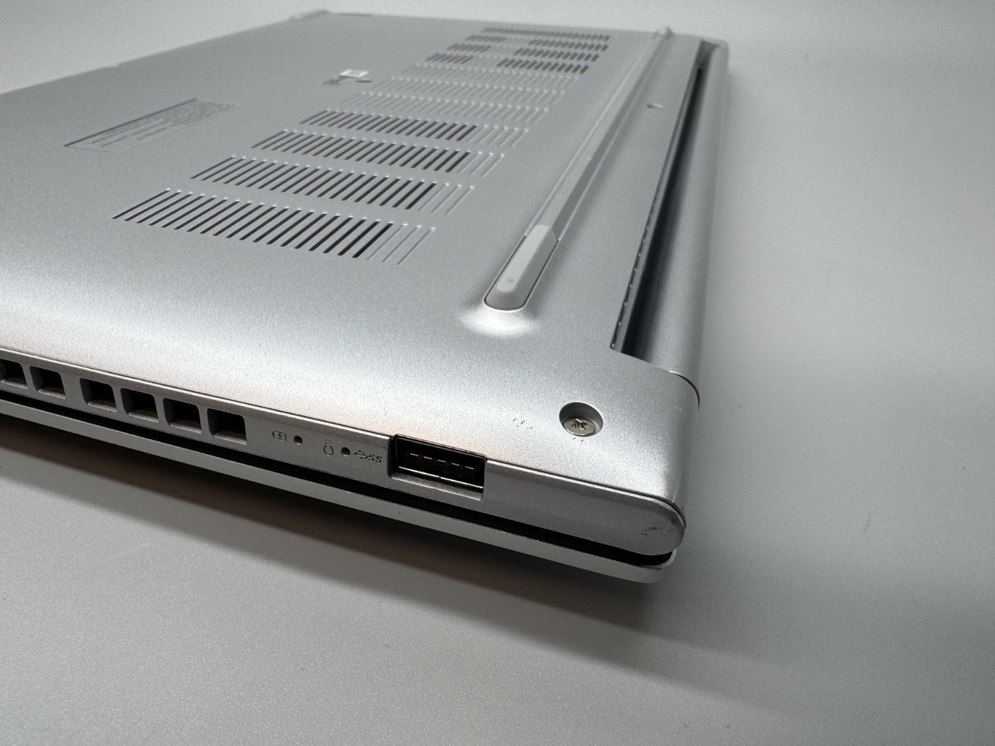 ASUS Vivobook 16X 16" Laptop RTX 4050 16GB RAM 512GB SSD K3605ZU-N1058W