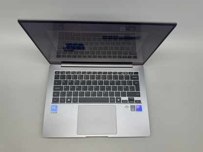 Samsung Galaxy Book 5 Pro 14" AMOLED Touchscreen Laptop Ultra 7 16GB RAM 512GB SSD