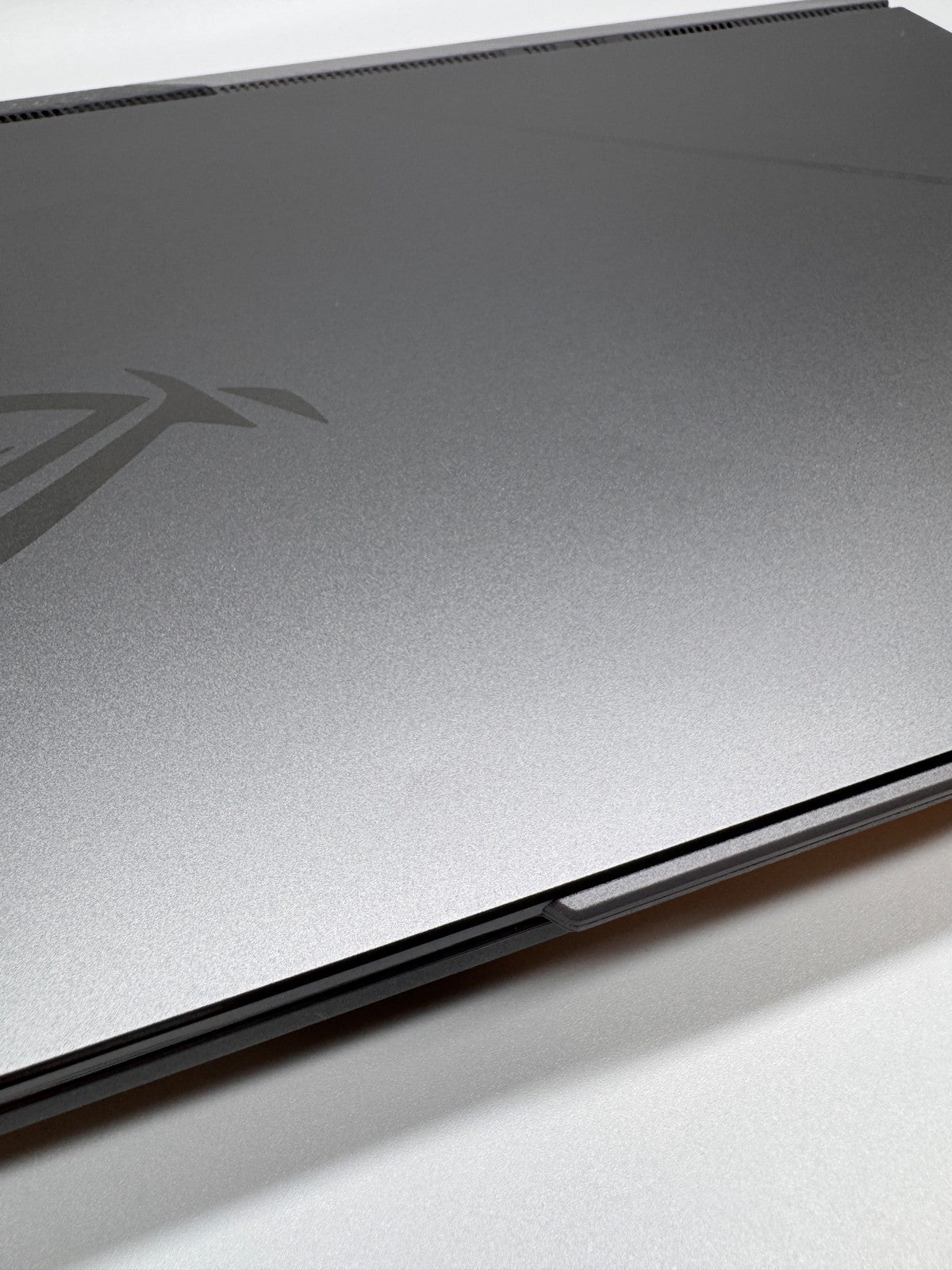 Asus ROG Strix G16 16" Gaming Laptop 2025 Ryzen 9 GeForce RTX 5060 32GB RAM 1TB SSD